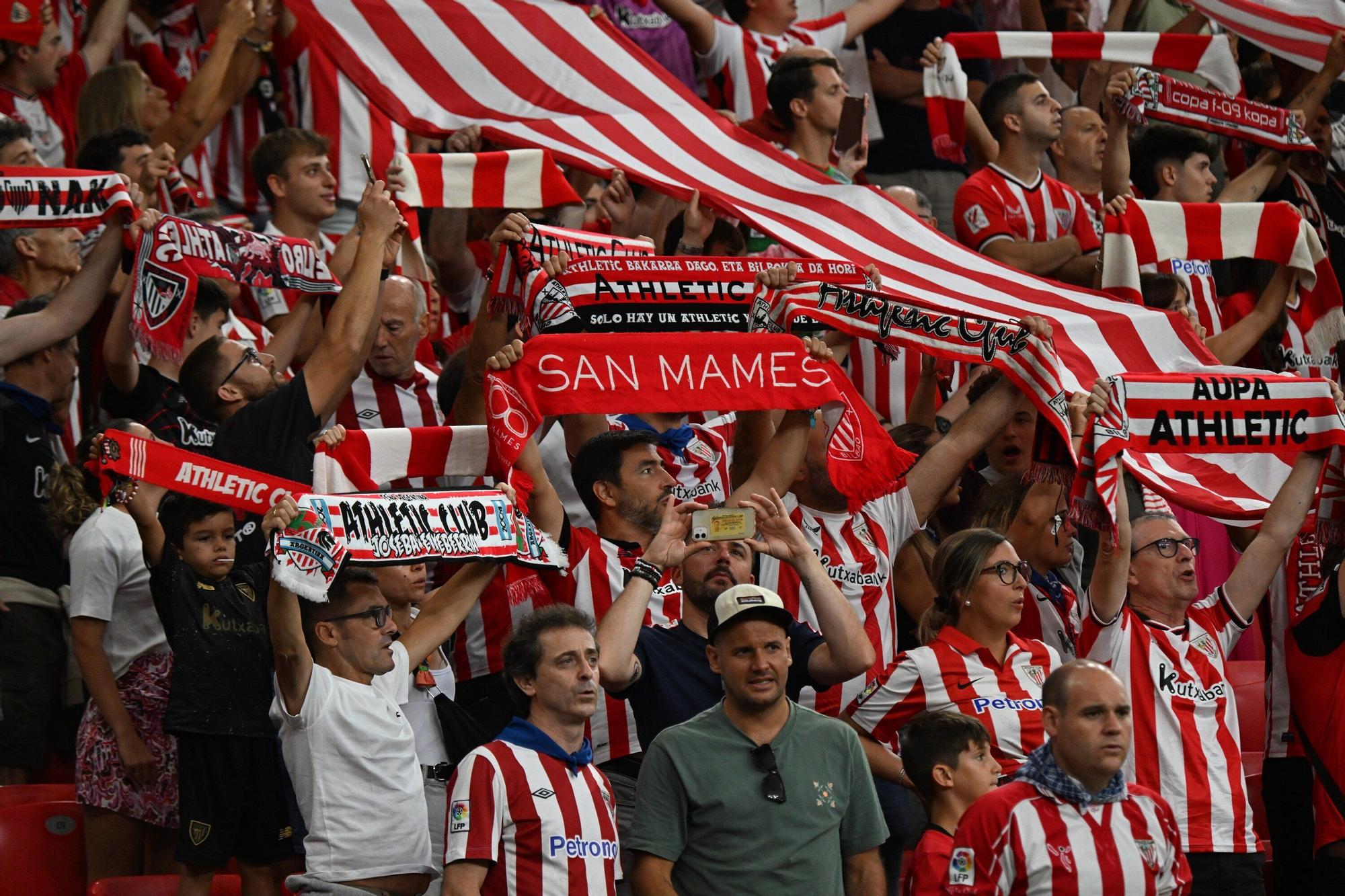 En imágenes: ¿Has estado en San Mamés viendo el Athletic-Sevilla? Búscate en nuestra galería