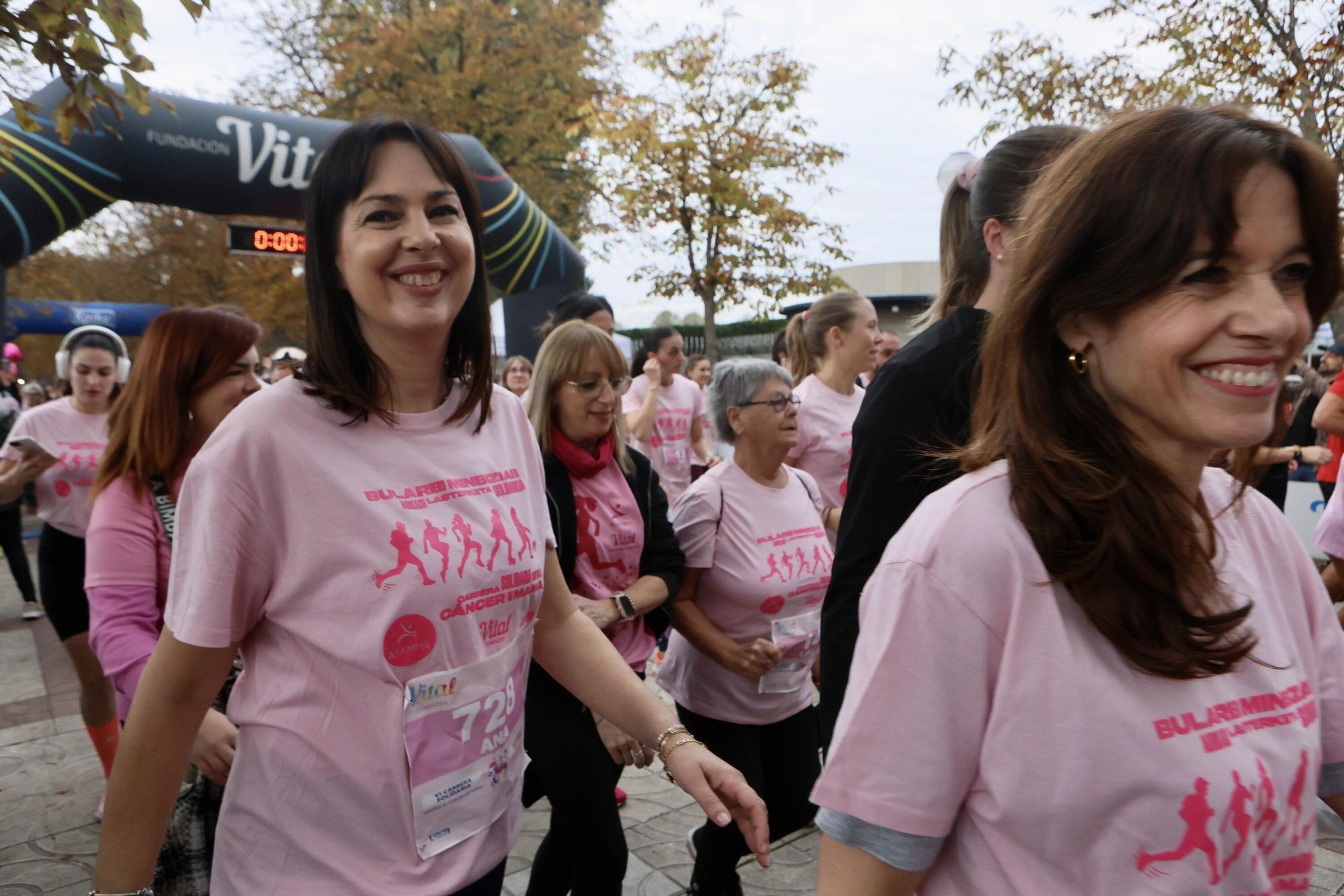 En imágenes: Vitoria se vuelca con la VI Carrera Solidaria contra el Cáncer de Mama