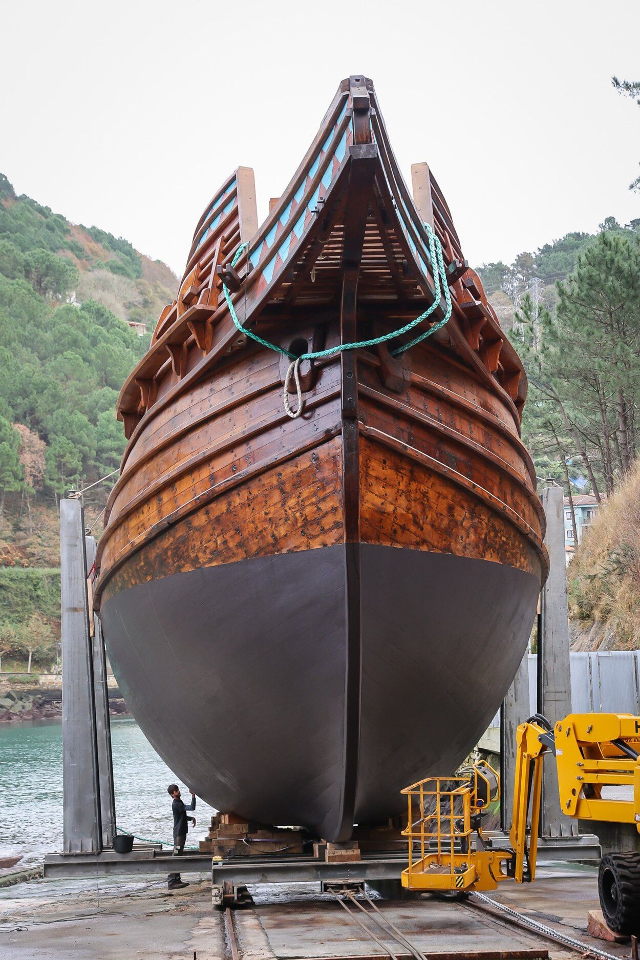 La nao 'San Juan', lista para la botadura