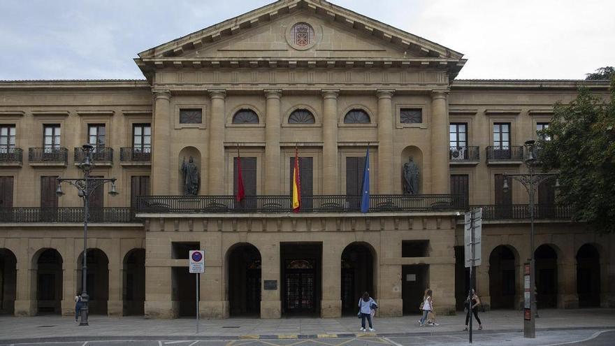 Un juzgado determina que &quot;no se está cumpliendo el índice de proporcionalidad&quot; entre niveles en la Administración foral