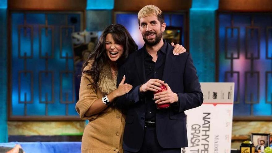 ‘La Revuelta’ enamora a Nathy Peluso con el regalo más inesperado hasta la fecha: “Me viene de lujo”