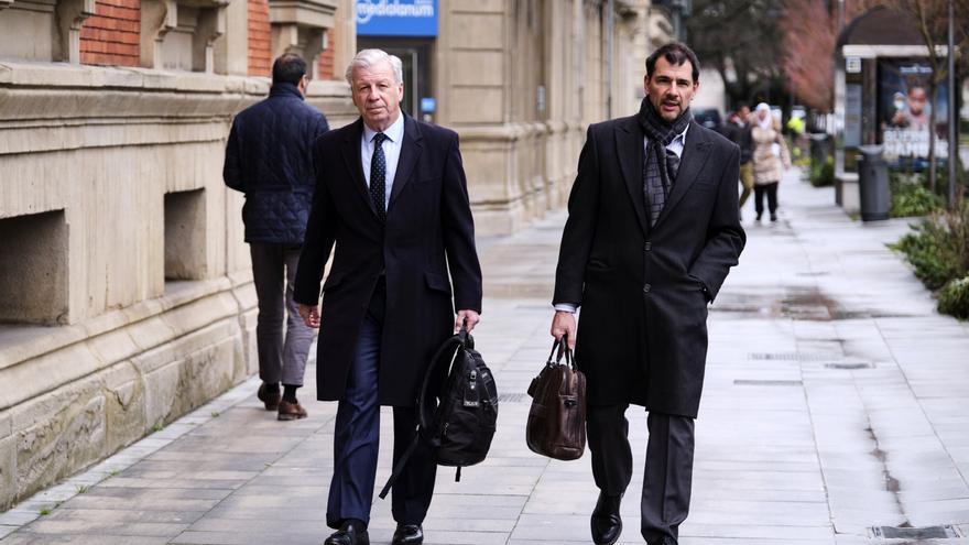 Entrecanales no acude al Parlamento de Navarra y Acciona vuelve a enviar a dos directivos