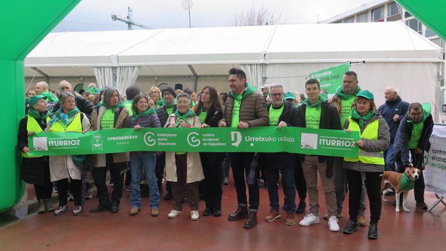 La marcha contra el cáncer de Urretxu y Zumarraga, en imágenes