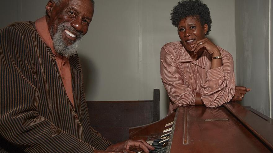 The Darkness y Robert Finley actúan este domingo en Bilbao