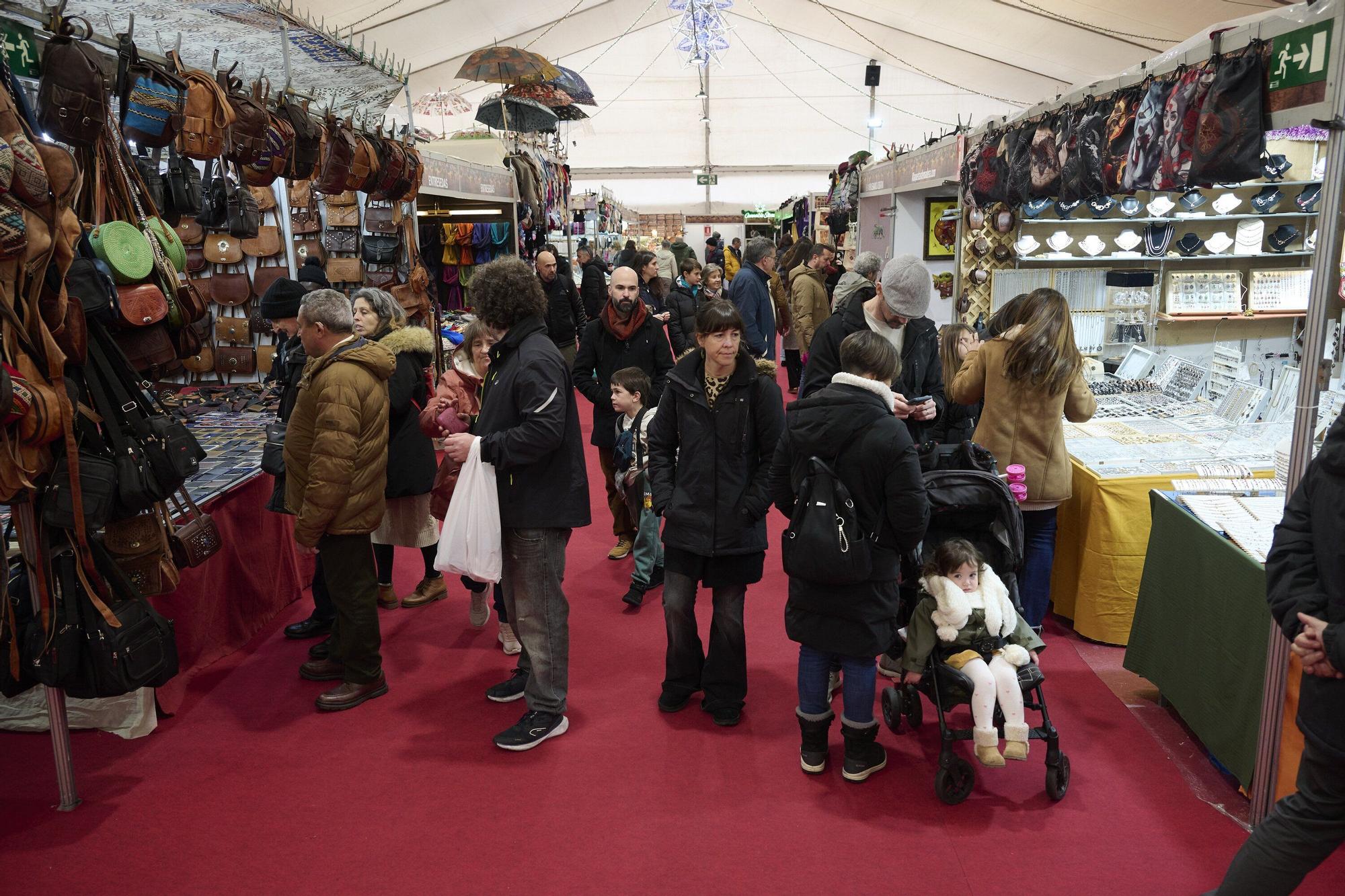 Fotos de la feria de Navidad en la Plaza de Toros