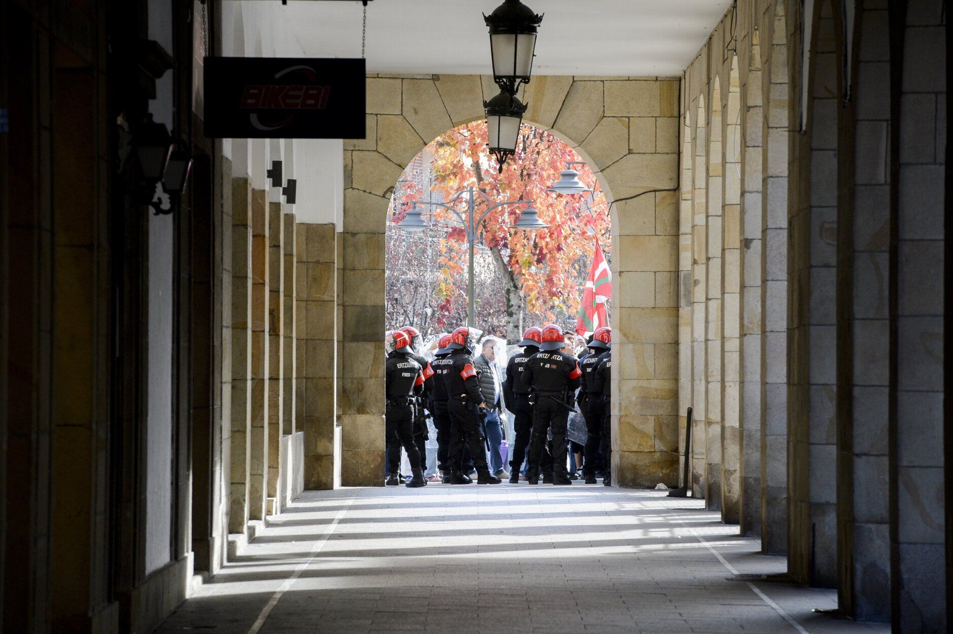 En imágenes: El rey Felipe VI acude al acto conmemorativo del Bombardeo de Gernika