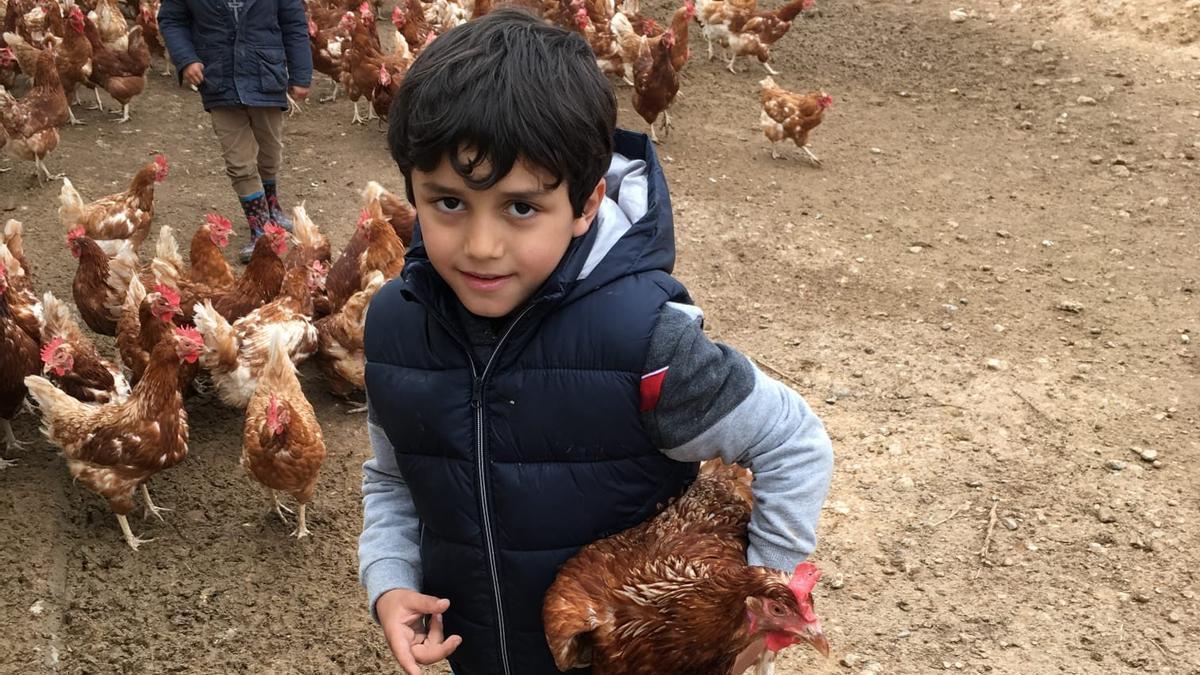 Un hijo de Jorge Ayensa, hace meses en El Corral de Malayeto.