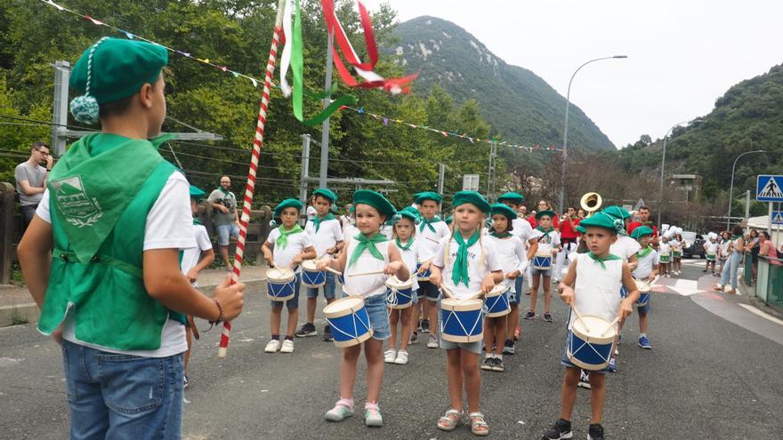 Mendaro se viste de fiesta