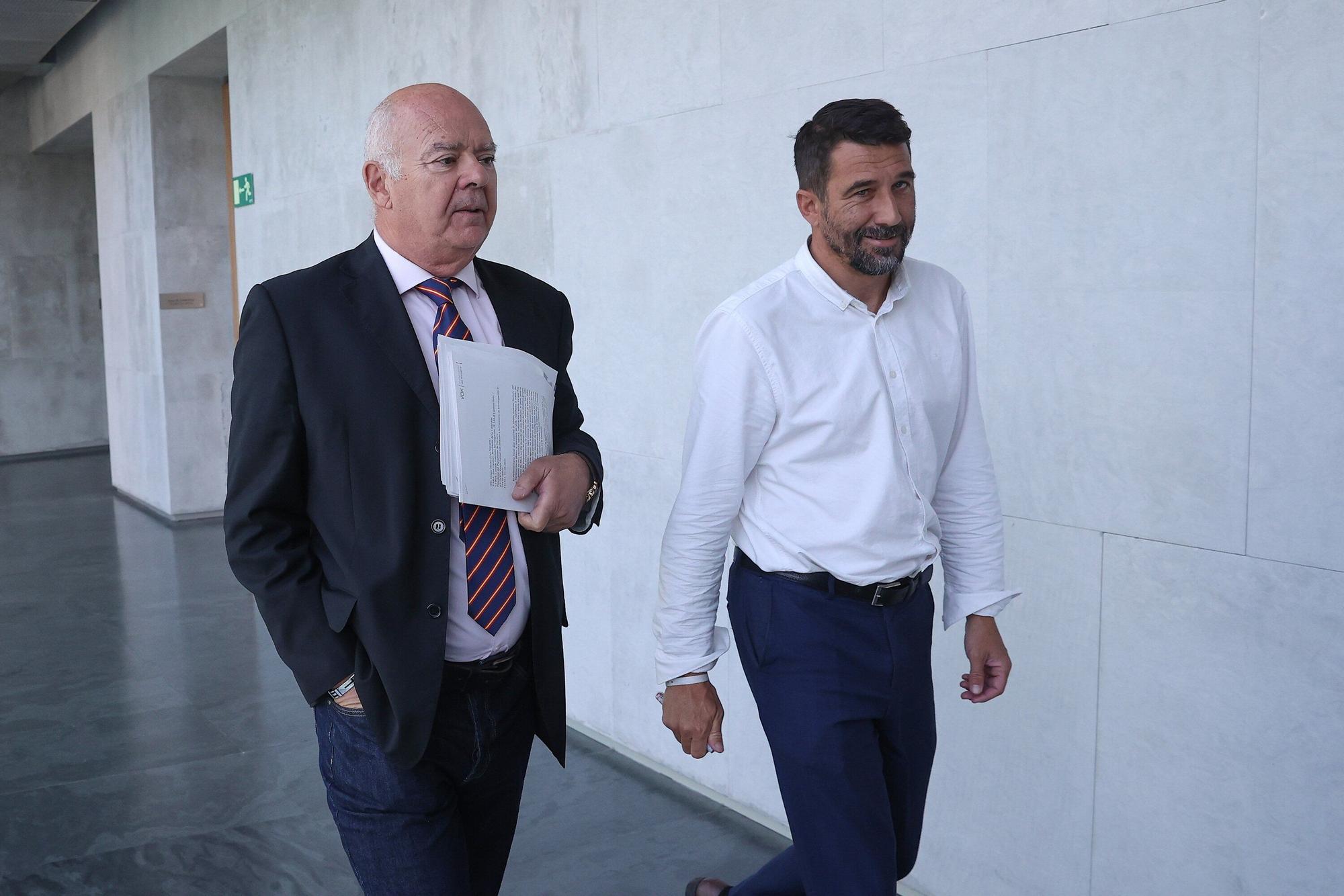 Imágenes de la primera sesión de la comisión de investigación