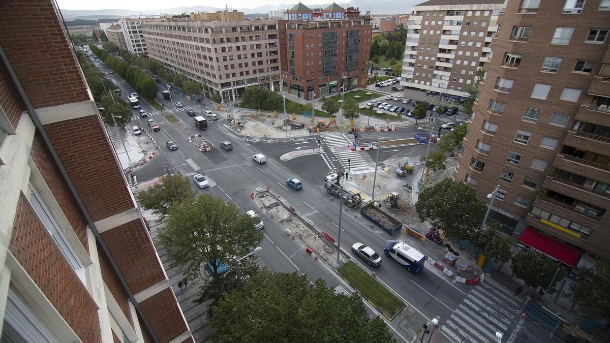 Tráfico en la avenida de Pío XII.