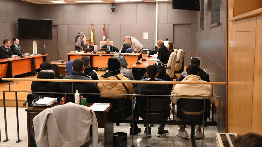 Condenas de prisión para la 'jauría' que agredió a Ekain en Basauri por ser gay