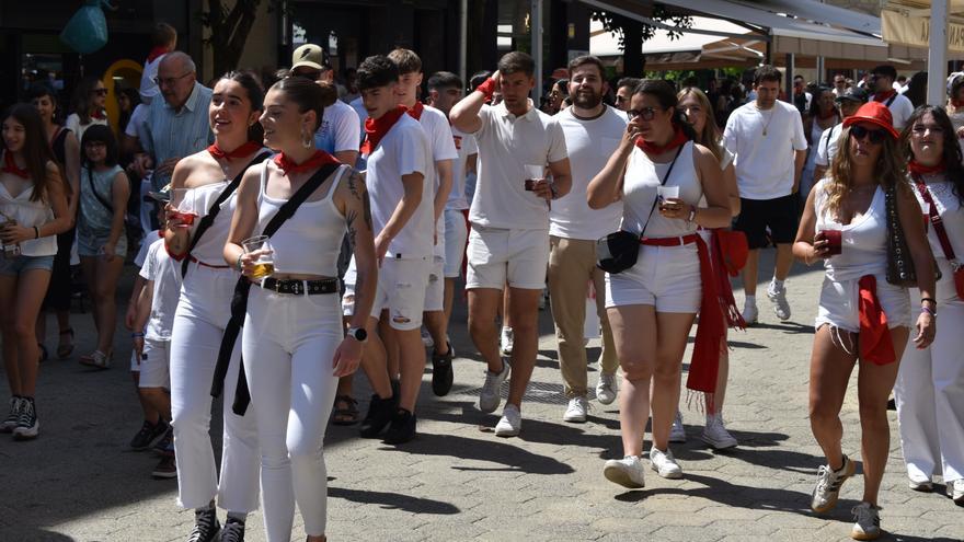 Fotos del Chupinazo de las Fiestas de la Juventud en Estella-Lizarra