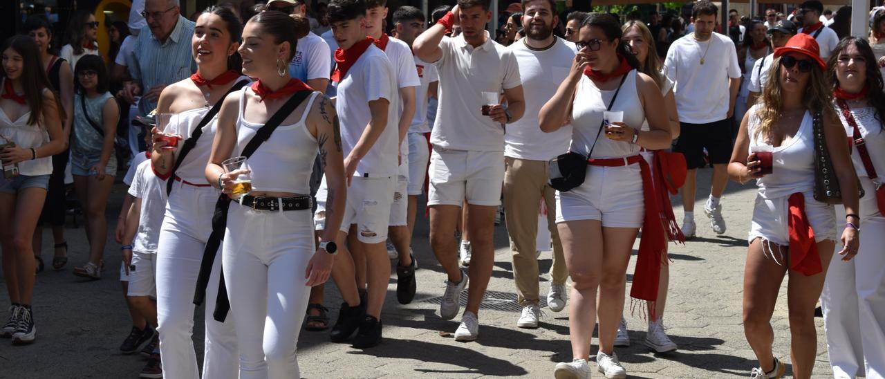 Fotos del Chupinazo de las Fiestas de la Juventud en Estella-Lizarra