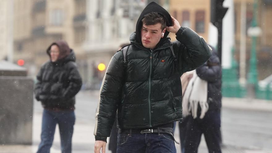 La borrasca Goretti se cobra una vida en Gipuzkoa y deja vientos de más de 130 kilómetros por hora