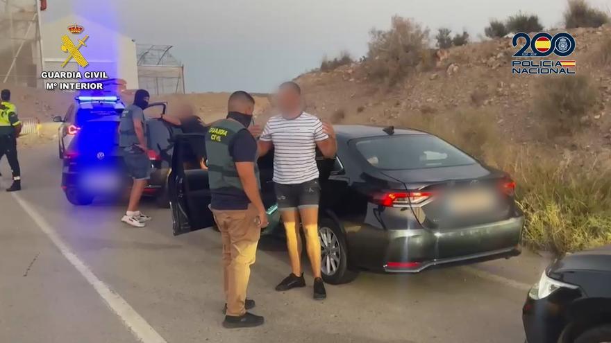 Tres detenidos en Almería por el robo en 22 vehículos de componentes que enviaban a Europa del Este
