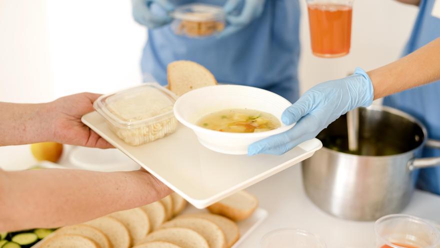 Consumo excluirá los alimentos ultraprocesados de los menús infantiles de los hospitales