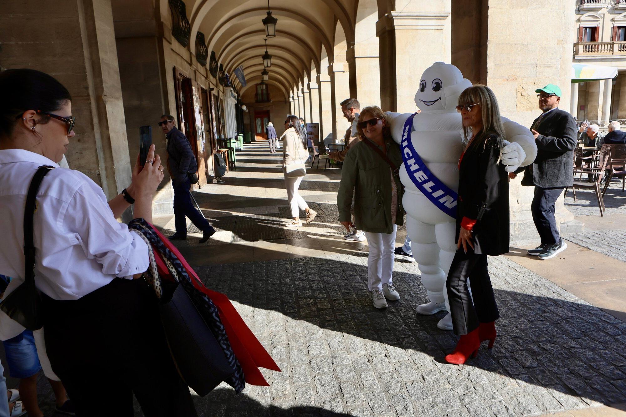 En imágenes: El centro de Vitoria acoge la jornada central del 'Made in Araba Day'