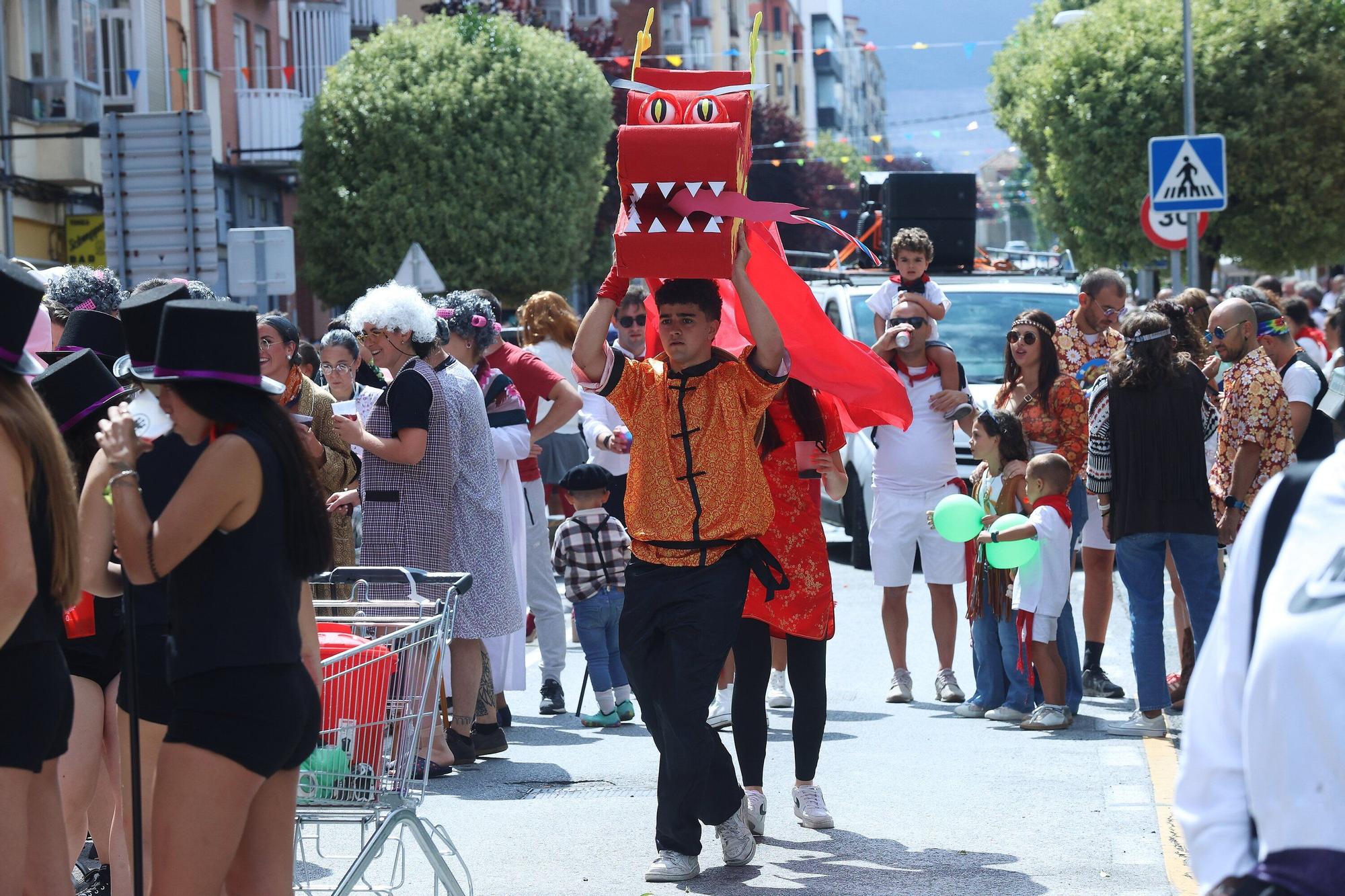 Concurso de disfraces y carrozas en fiestas de Noáin
