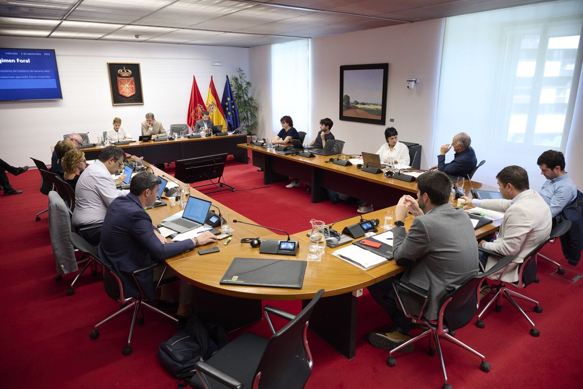 Chivite, en la Comisión de Régimen Foral del Parlamento de Navarra