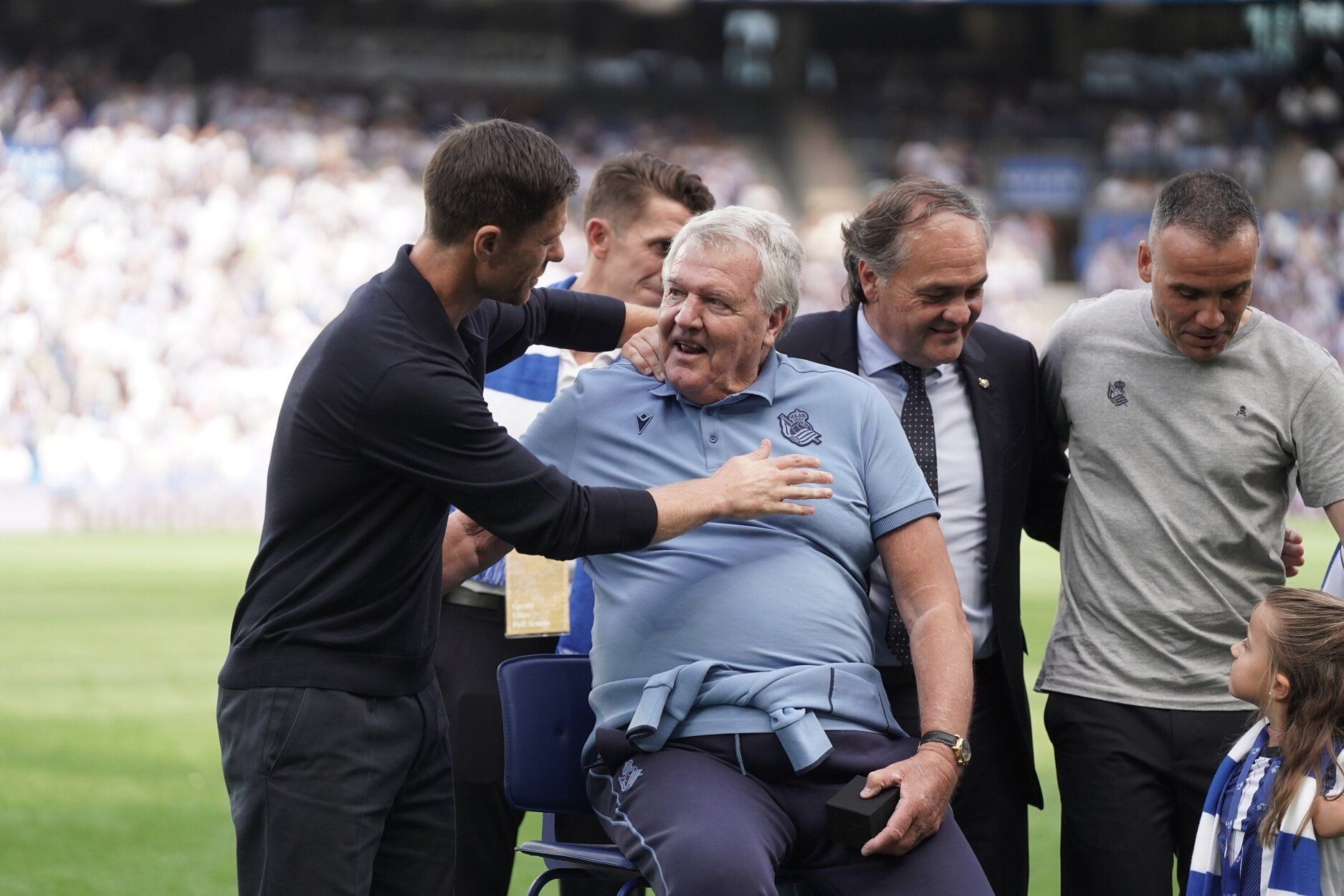 Anoeta homenajea a John Toshack
