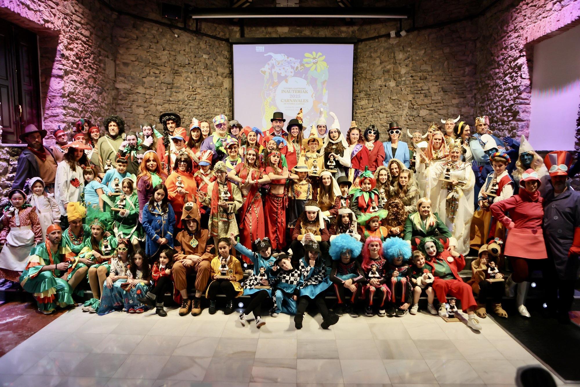 En imágenes: Presentación de Carnaval de las comparsas en el Palacio Villa Suso