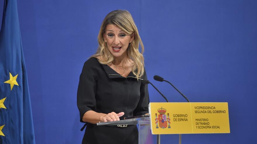 Díaz pide a los expertos que determinen dos cuantías para el SMI de 2026: con tributación fiscal y sin ella