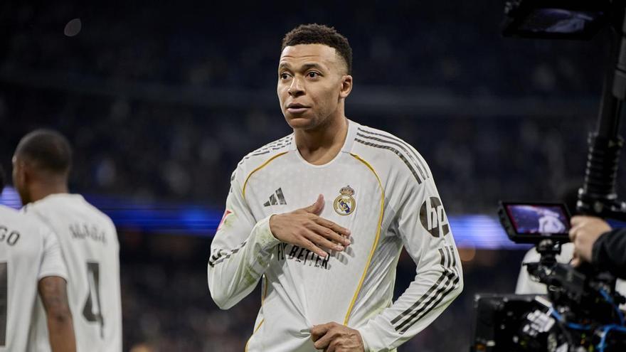 Mbappé, goles que no emocionan