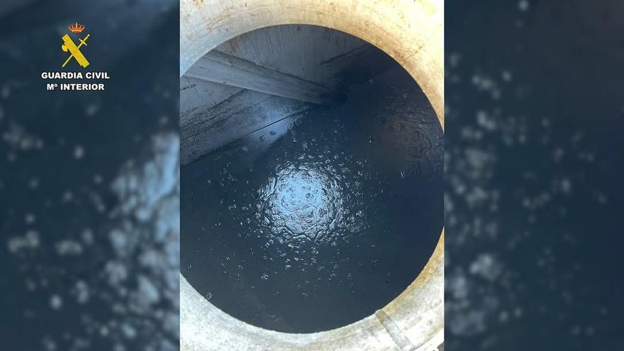 El líquido desprendía un fuerte olor a combustible o producto químico
