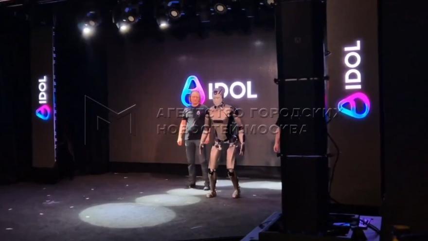 Rusia presenta su robot con IA de apariencia humana y en el momento clave ocurre el desastre