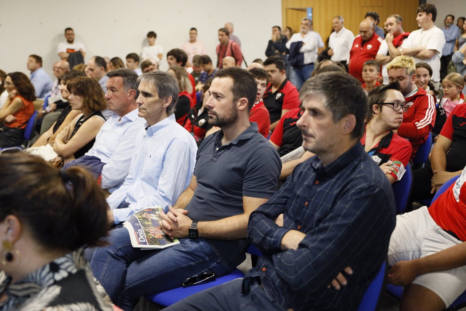 En imágenes: un canto a lo más cercano desde Derio en los DEIA Laboral Kutxa Hemendik Sariak