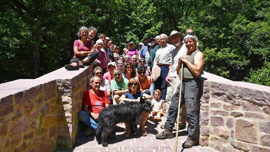 El puente que vuelve a unir la memoria del valle de Arce