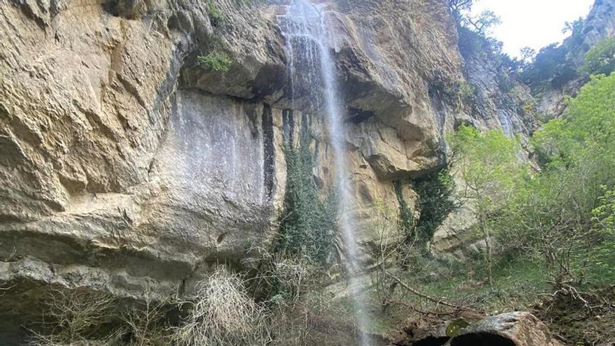 Rescatados dos senderistas extraviados en la zona del barranco de Artazul