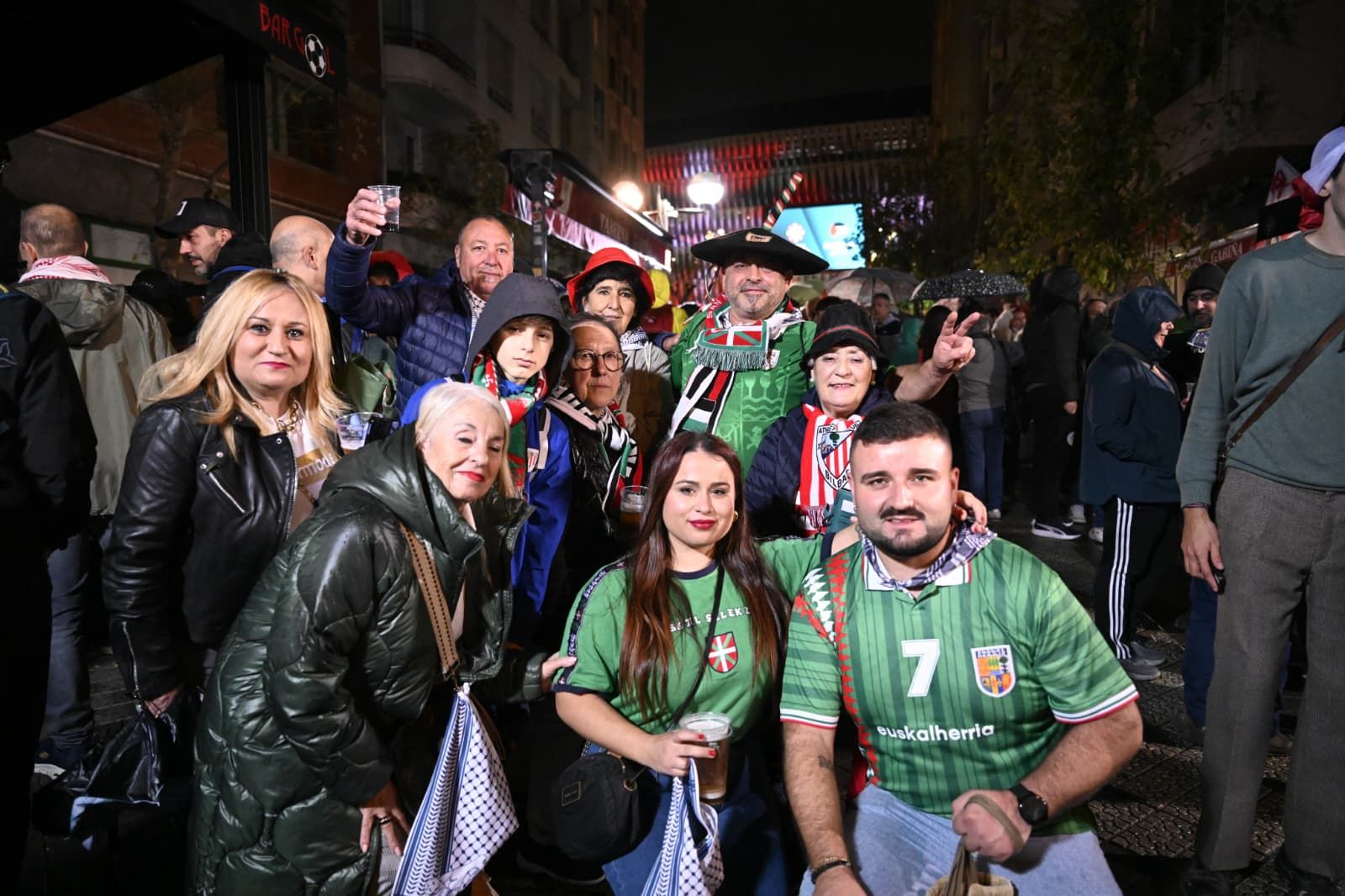 Las mejores imágenes del ambiente festivo en apoyo a Palestina