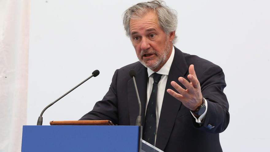 Lesivo para su "honor" y "reputación": Entrecanales responde al Parlamento de Navarra tras saber que quieren llevarlo ante la Fiscalía