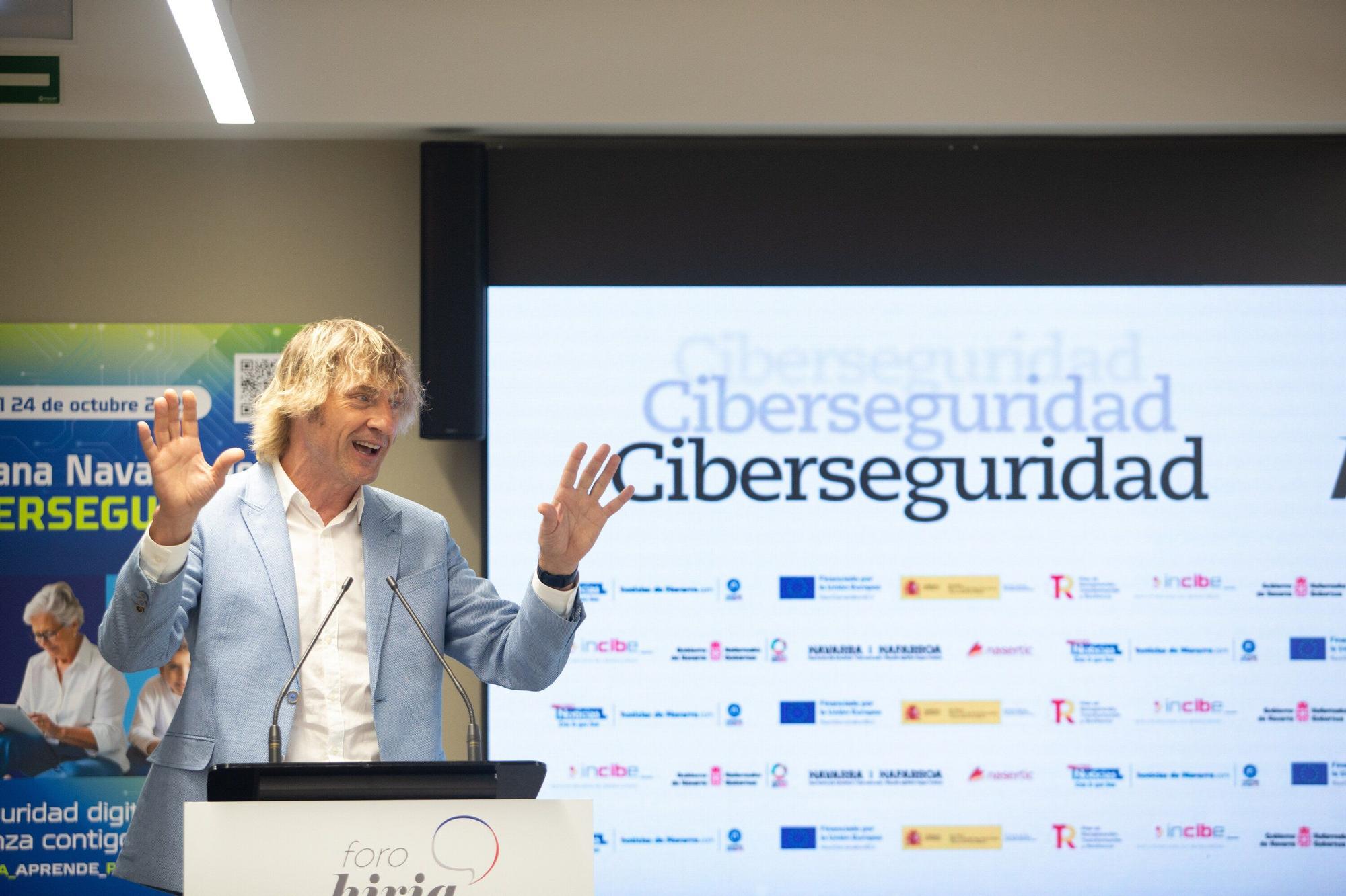 Fotos del Foro Hiria sobre ciberseguridad