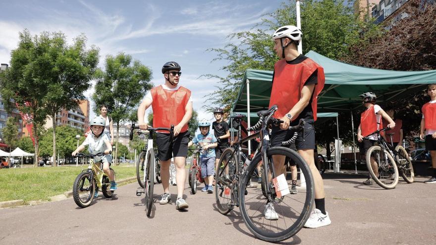 Bilbao celebra la última fiesta de la bicicleta este domingo en Santutxu