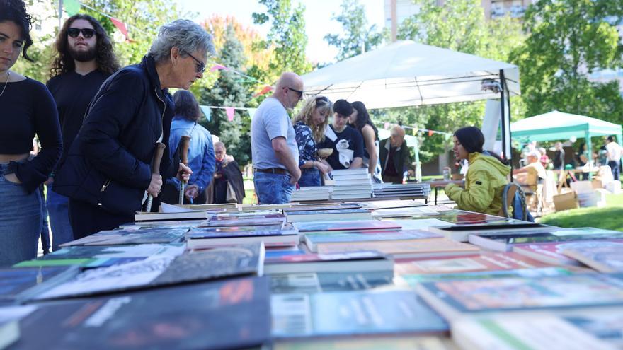 El Paseo de los Enamorados de Pamplona acoge el sábado una feria del libro