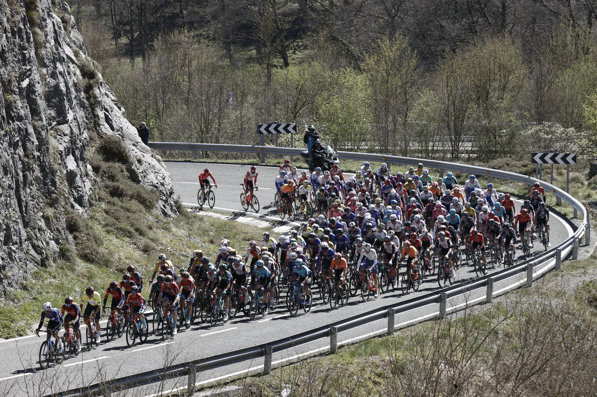 La segunda etapa de la Itzulia, en imágenes