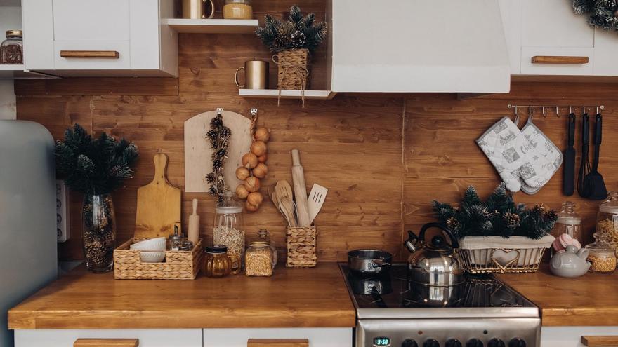 Renovación del menaje de cocina: señales de que tus utensilios ya no son seguros