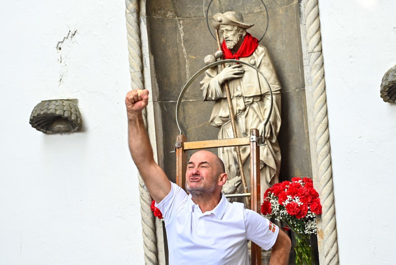 ¡Empiezan las fiestas de Deba! El chupinazo enciende San Roque