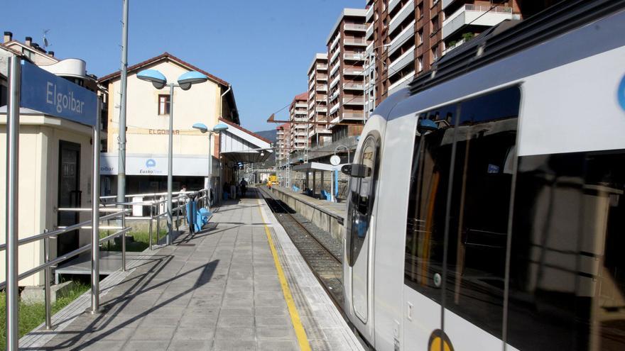 El transporte y la necesidad de las mejoras del servicio copó el pleno del Ayuntamiento de Elgoibar