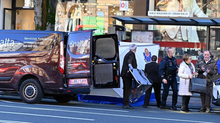 Muere una persona en la Gran Vía de Bilbao tras sentirse indispuesta