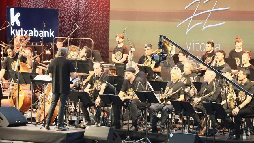 La música de Charles Mingus reina en Mendizorroza