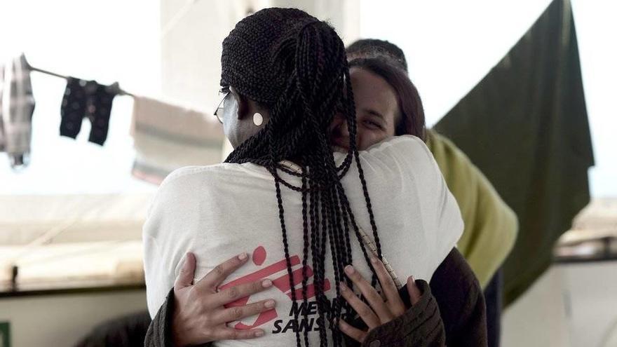 Efectivos sanitarios atendieron a 226 migrantes del &#039;Aquarius&#039;