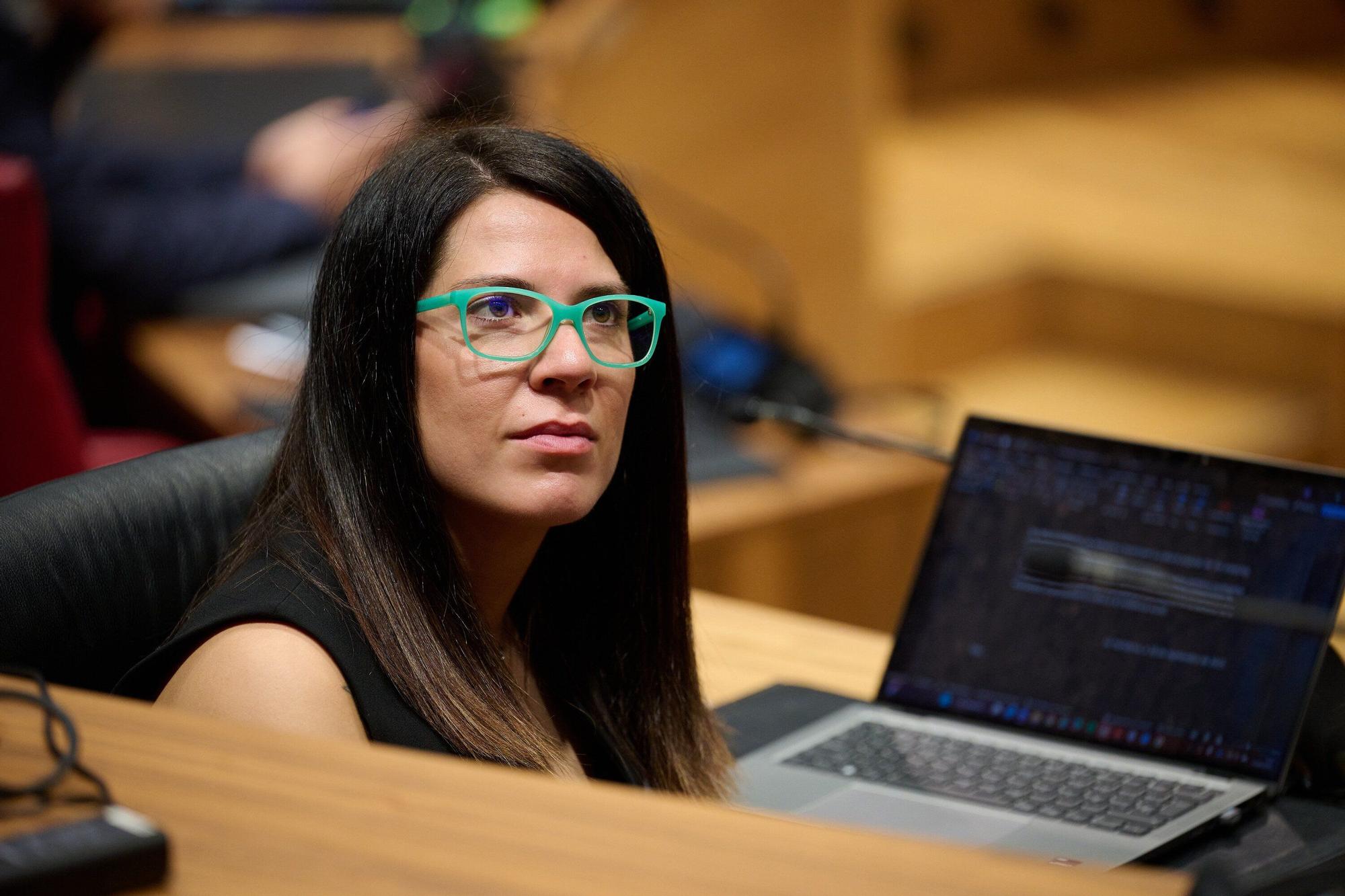 Fotos del pleno del Parlamento de Navarra este jueves, 18 de septiembre