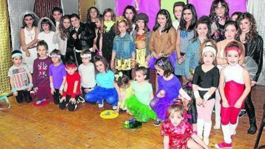 Participantes del festival infantil de Cadreita.