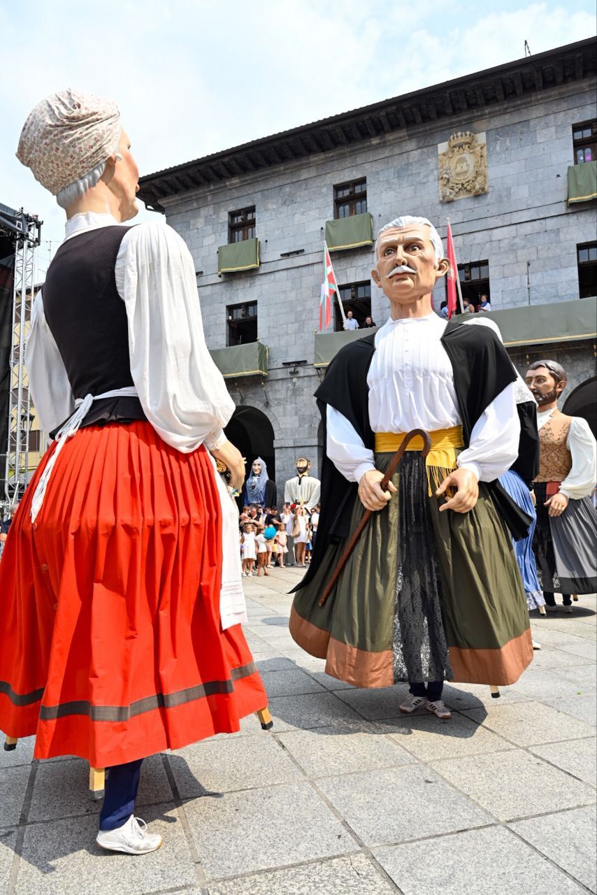 Lehertu da festa Azkoitian