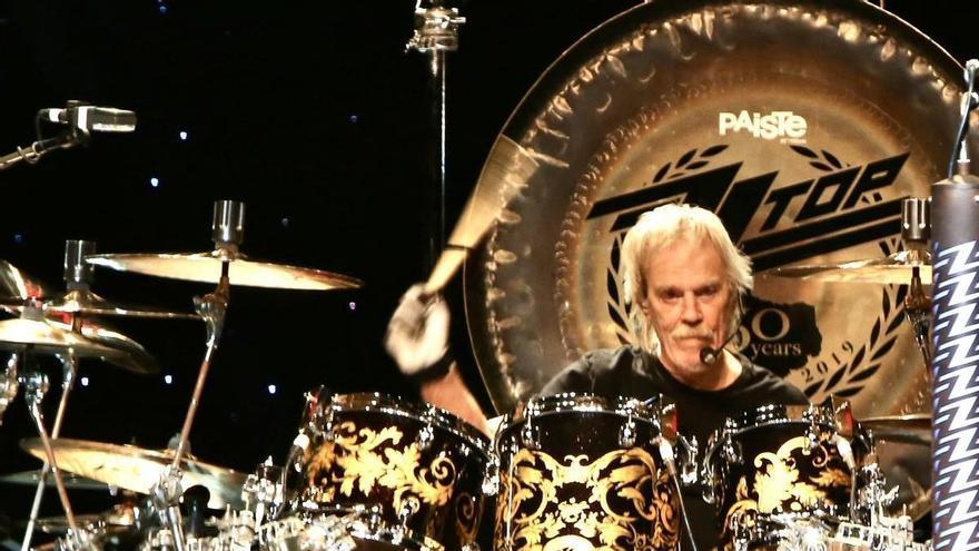 Muere a los 77 años Frank Beard, baterista del trío texano 'ZZ Top'