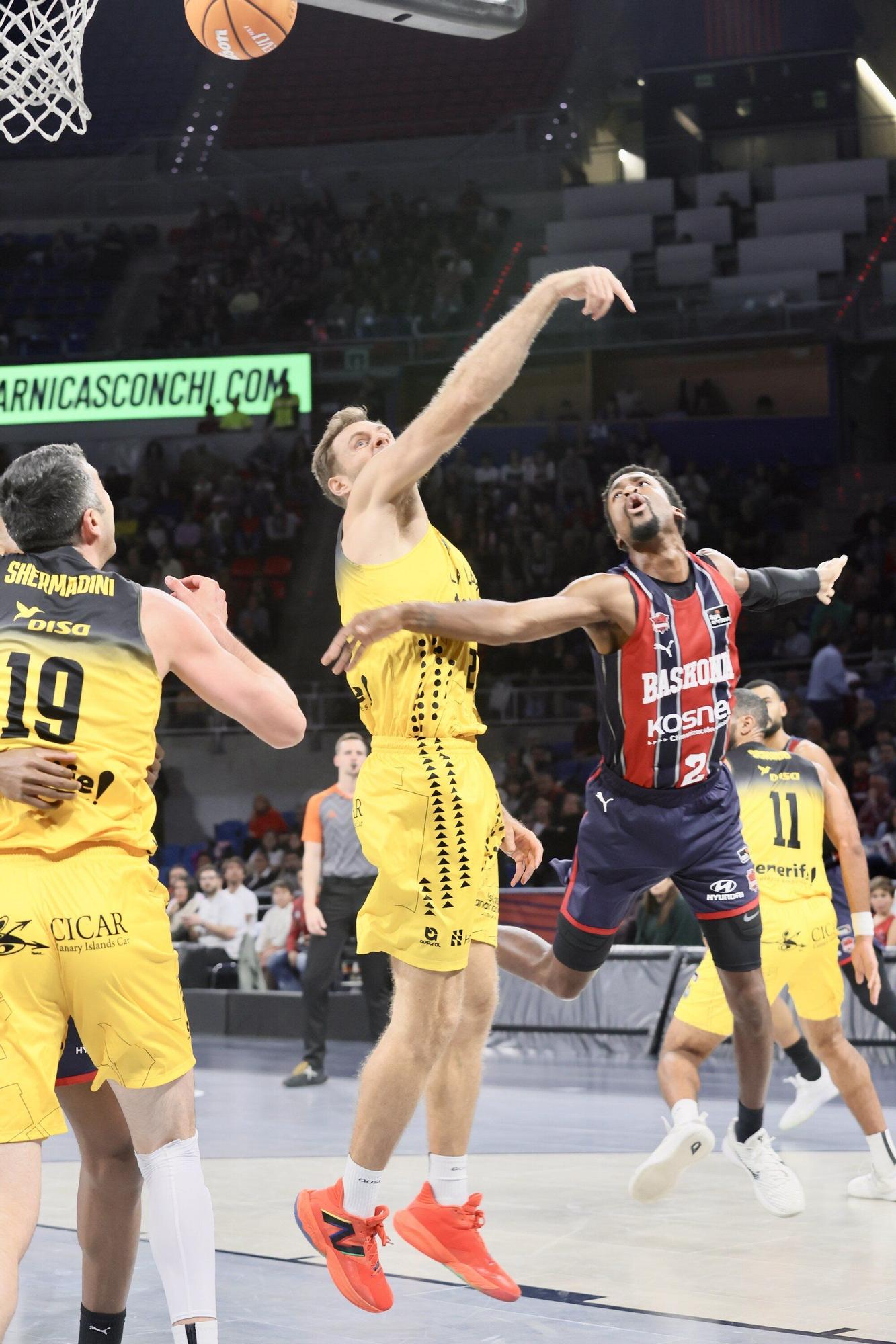 Todas las imágenes del Baskonia - La Laguna Tenerife (89-79)