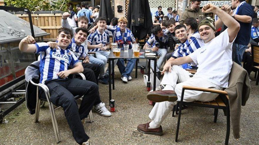 Gran ambiente en Anoeta en las horas previas a las semifinales de la Copa del Rey